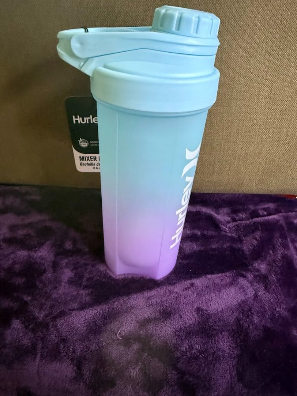 Hurley 28 oz. Shaker Water Bottle